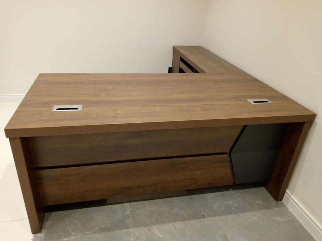 L size Office Desk